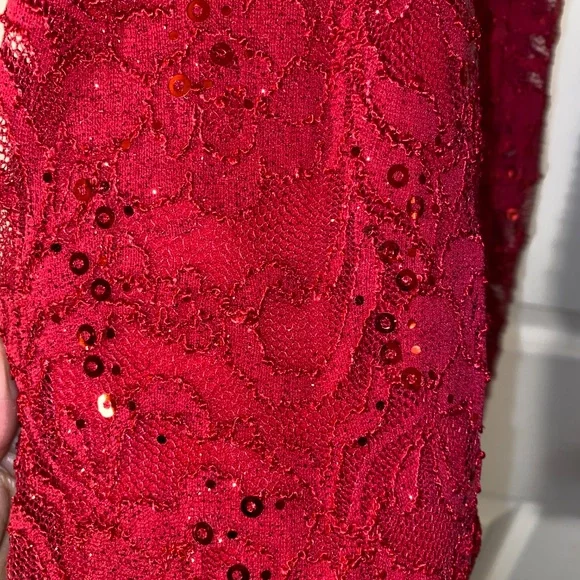 Maroon colored dress - Picture 4 of 4